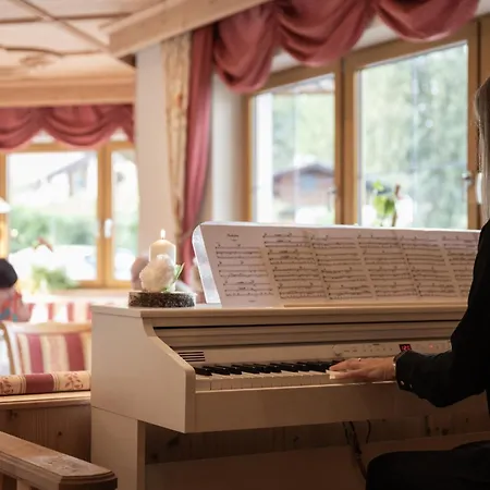 Riedl فندق كوسن